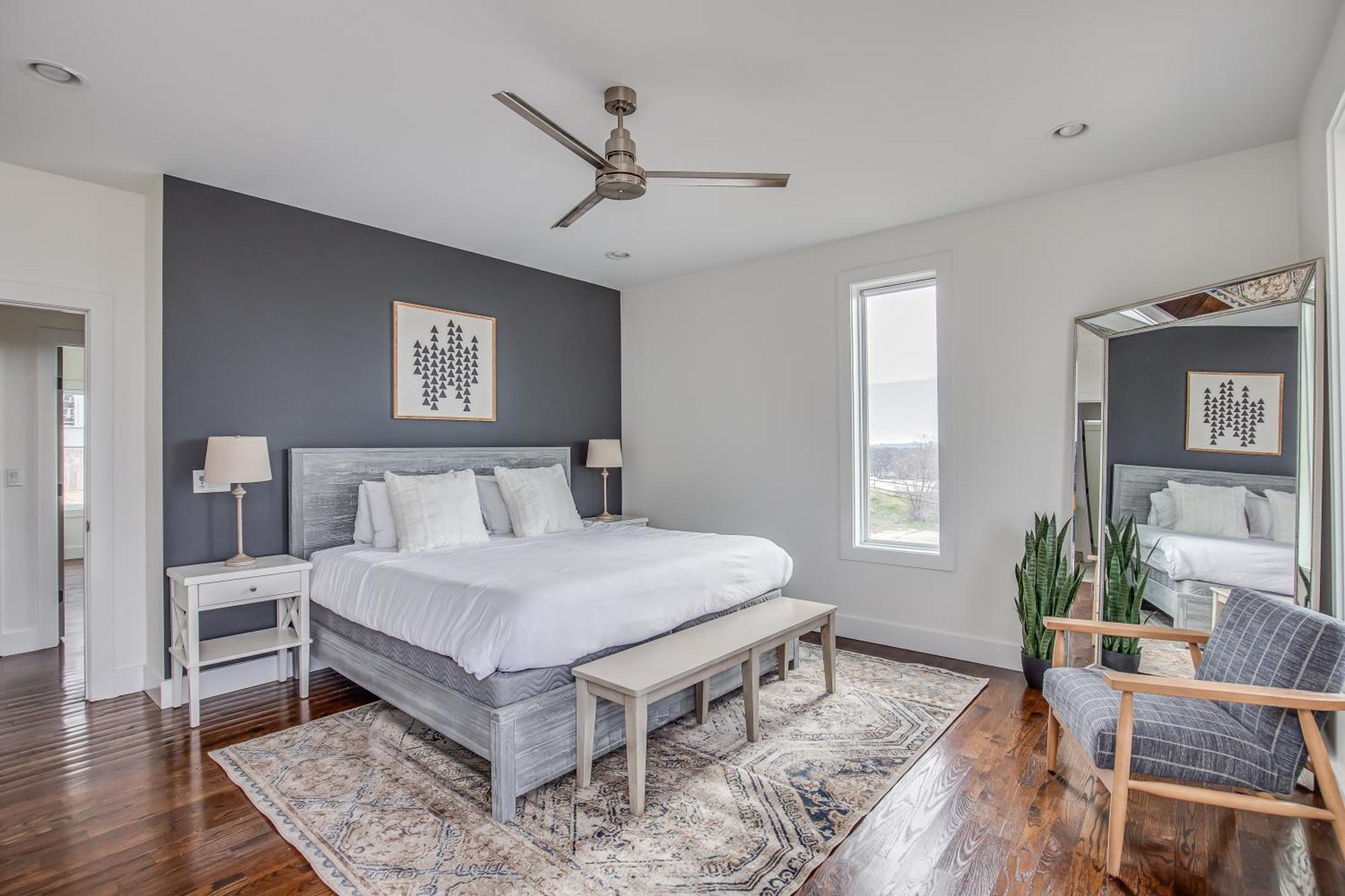 Whiskey House With Rooftop Golf, City Views! 8Min To Downtown! Sleeps 9! Nashville Bagian luar foto
